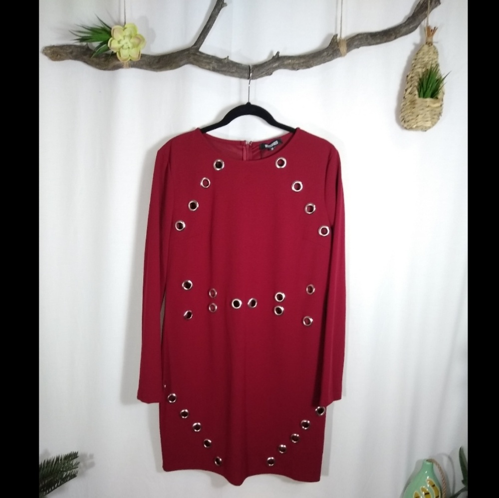 Missguided burgundy grommet detail long sleeve bodycon dress
